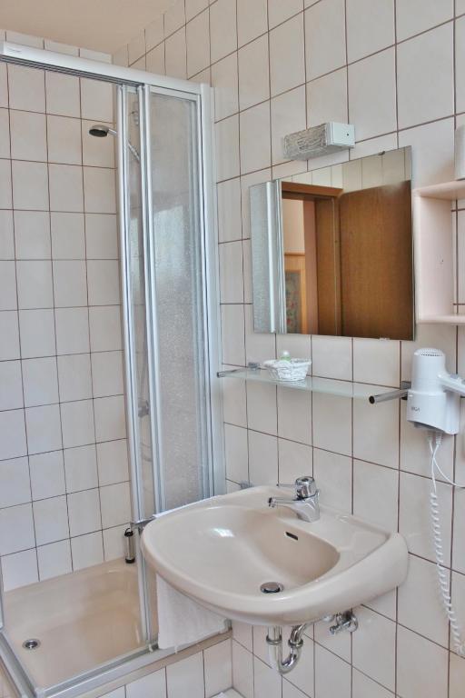 Pfaelzer Stuben Landstuhl Exterior foto